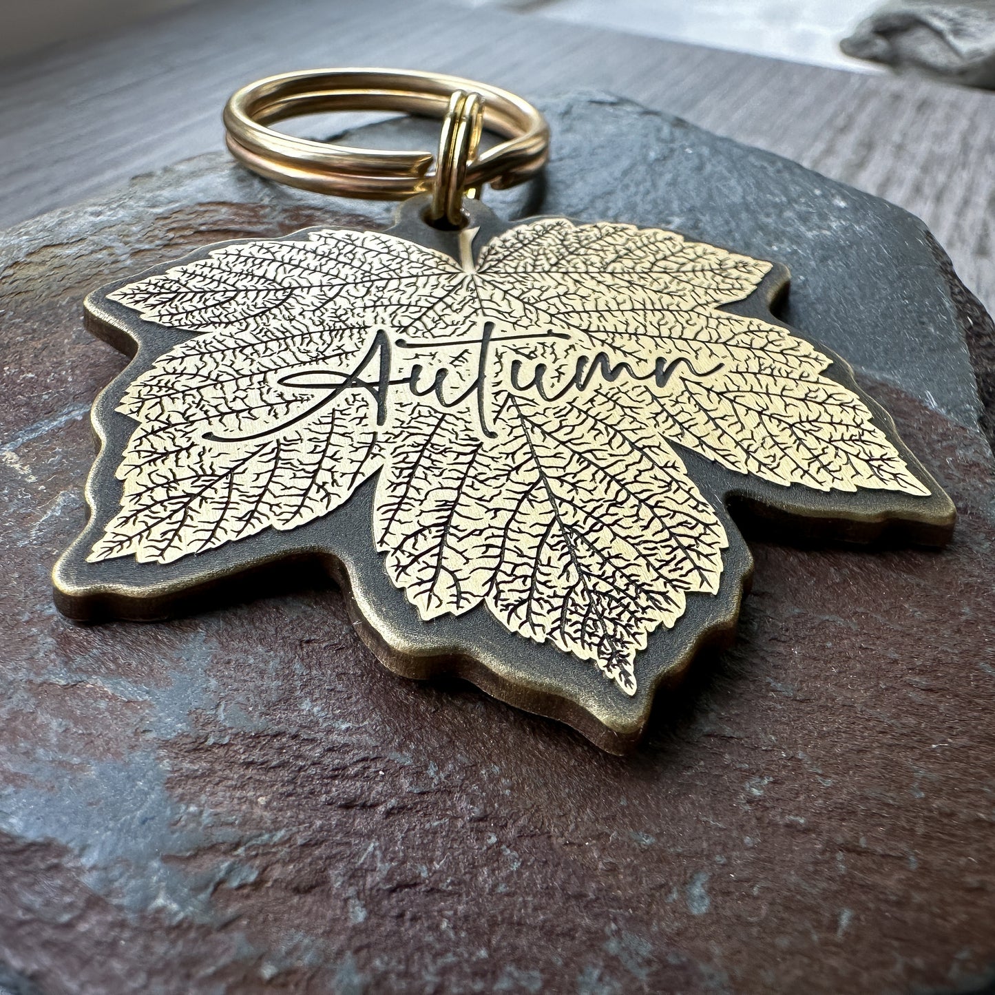 Autumn Leaf Shape - Light